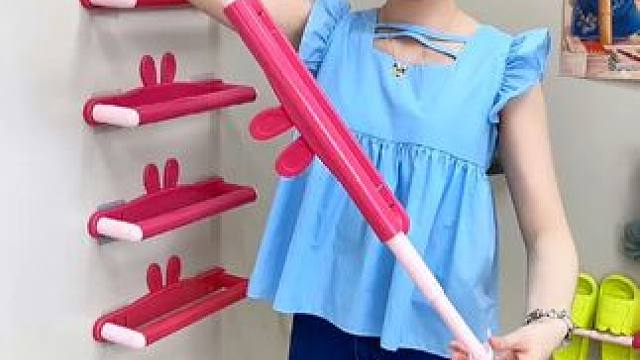 #可伸缩拖鞋架 ，凉鞋拖鞋用它收纳不占空间，还是个#可伸缩毛巾架 ，卫生间干净整洁多了#免打孔 #实