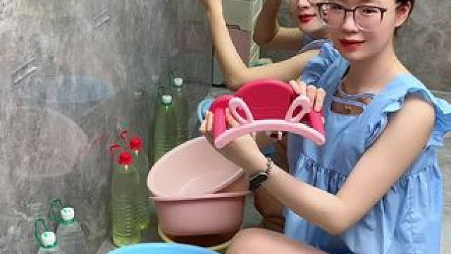 #兔耳脸盆架  可以收纳多个脸盆，家里的鞋刷都可以挂上去，还不占空间#免打孔  #小兔脸盆置物架