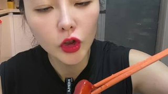 #哪些美食可以拯救没有食欲的日子 #谁懂这个视频对吃货的杀伤力 #深夜放毒系列之让你饿的睡不着 #从