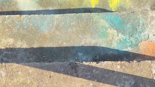 楼梯滚瓶子爆破解压时刻