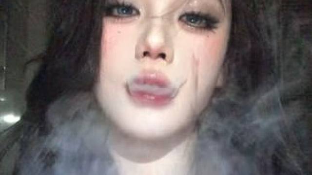 “食物链的顶端是姐姐”速化！钓系姐感美的很轻松～#妆教 #小烟熏 #不一定斩男但一定斩女 #美丽坏女