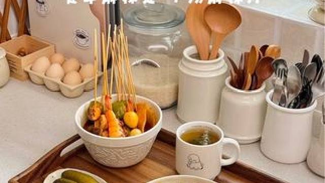 厨房日记复刻中餐厅同款麻辣烫️
#美食vlog #在柴米油盐中感受生活 #中餐厅