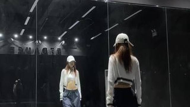 慢速来啦！ #likethat #earth编舞 #babymonster #零基础学舞蹈 #角美5