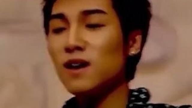 表面是首小甜歌，背后竟在试探“法律底线”，以前的歌太敢写了！#梁静茹 #勇气 #香水有毒