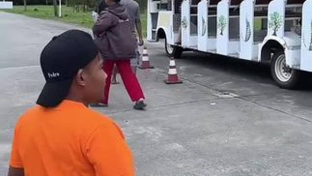 乘坐旅游观光车 #旅居生活 #我的乡村生活