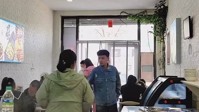 80后夫妻早餐店日常