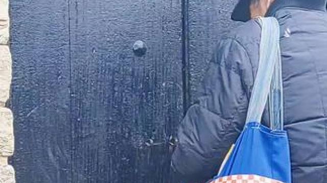 #农村生活 #大美章丘官庄篇（1150）下白秋村。从车站接嫂子回家的大哥，因为大