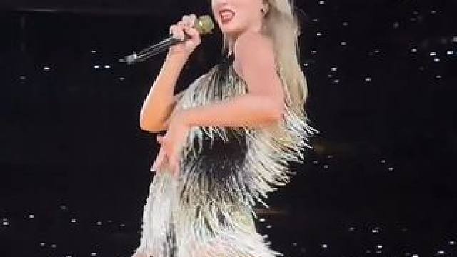 邓肯·罗宾逊和女朋友约会一起去看泰勒·斯威夫特演唱会 #邓肯罗宾逊 #霉霉全球巡演 #taylors