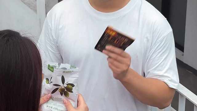 那就说好咯，以后不吃槟榔只吃榄子了！#零食 #橄榄 #甘草橄榄 