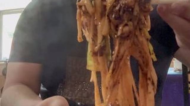 尝尝山西的特色 #这面条子不吃还不行必须得吃