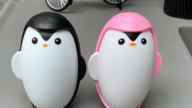 神奇的粘毛器!不仅能轻松清理头发和猫猫狗狗掉落的毛发，水一冲就干净能继续用了 #粘毛神器  #养猫人