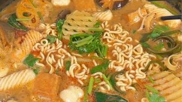 如果你没时间做饭又不想吃的太油腻，你一定要试试这个低脂麻辣烫#低脂麻辣烫