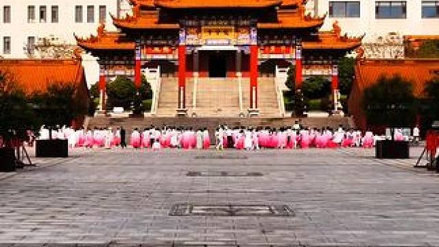 #更好的风景永远在路上 #总有人山高路远为你而来