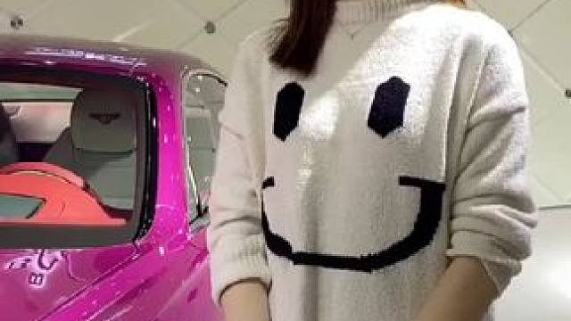 #笑容最治愈的女孩 #车展模特 #模特美女 #街拍美女 #甜美女孩