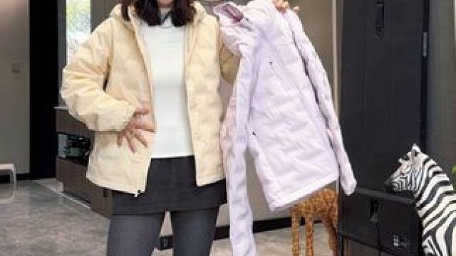 羽绒服的活动这不就来了嘛！男士女士的颜色有十几个，简约而不简单的款式，还可以抽绳做夹克穿，按头安利呀