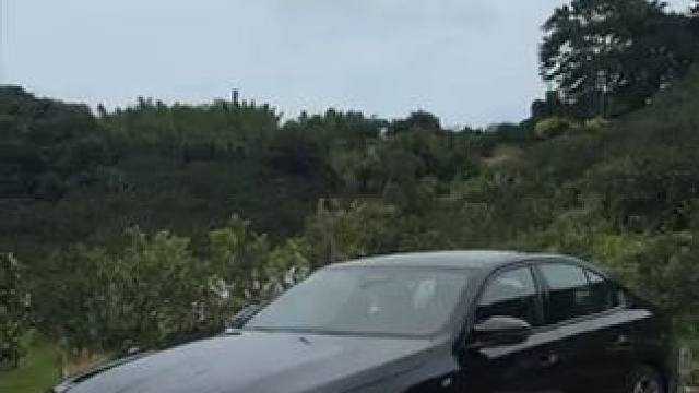 換個胎就可以幹掉上ㄧ代M5！BMW i5 M60 xDrive 電動車試駕短片 #BMW #BMWi