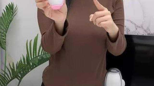 神奇的粘毛器!不仅能轻松清理头发和猫猫狗狗掉落的毛发，水一冲就干净能继续用了 #粘毛神器  #养猫人