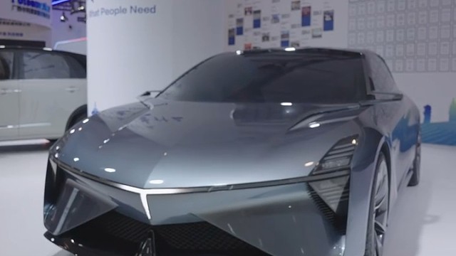 人生中第一台超跑就看五菱了