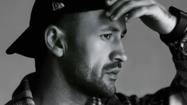 宅家创意自拍小技巧分享 #拍摄技巧 #手机拍摄技巧 #干货分享 #拍照动作 #黑白系