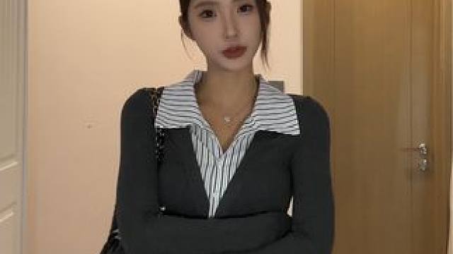 早秋假两件也太好看了叭～
#谁穿谁好看 #ootd穿搭 #显瘦穿搭 #今天穿什么