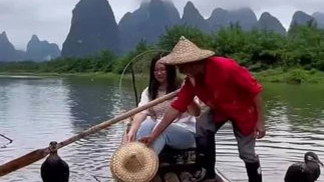 #山青水秀好风光游山逛水看风景 #就想在桂林看山山水水 #旅行推荐官