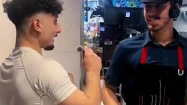 本来上班就烦#搞笑 #看一遍笑一遍 #外国人