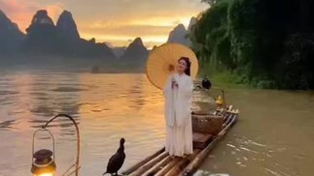 #山青水秀好风光游山逛水看风景 #就想在桂林看山山水水 #旅行推荐官