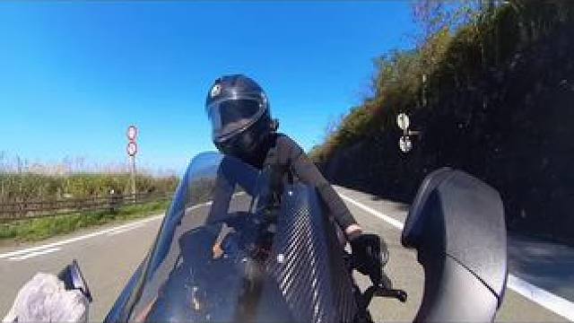 女骑，休闲骑 #女骑 #跑山 #R1M #跑山压弯 #安全骑行