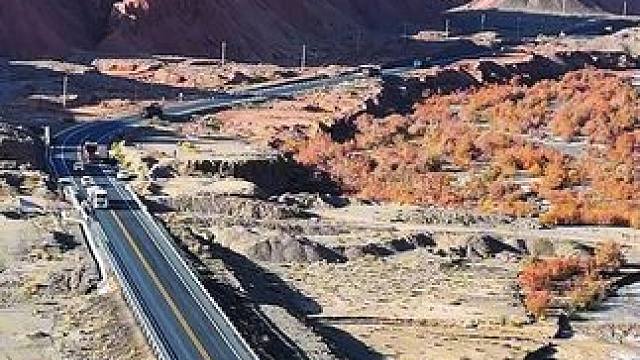 独库公路，中国最美的公路，只有来过的人，才知道它的魅力！#音乐 #治愈 #独库公路 #旅行大玩家 #