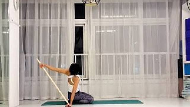 60分钟《棍子瑜伽》瑜伽让你5分钟看完，喜欢记得点赞收藏哦，喜欢口令讲解版的亲们，下方评论区留言告诉