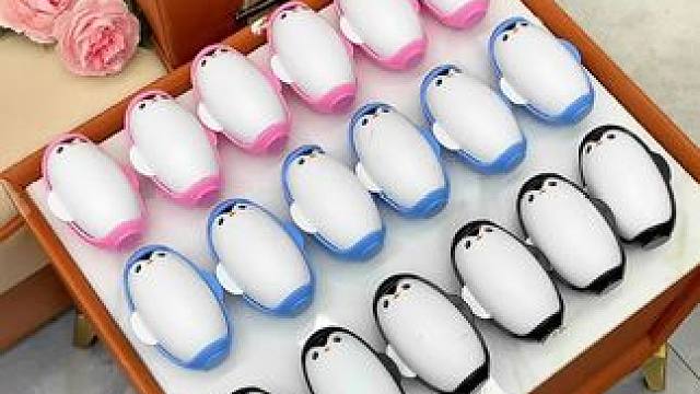 神奇的粘毛器!不仅能轻松清理头发和猫猫狗狗掉落的毛发，水一冲就干净能继续用了 #粘毛神器  #养猫人