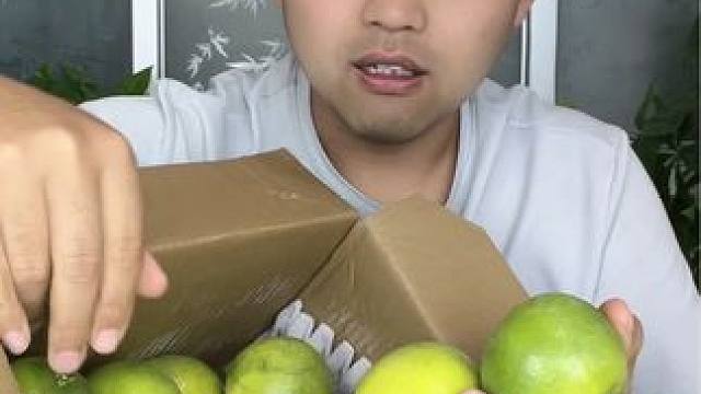 这么青的橙子它真的好吃嘛！ #揭秘 #试吃 #打假 #优质农产品