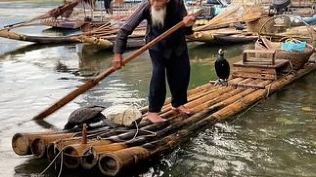 #山青水秀好风光游山逛水看风景 #就想在桂林看山山水水 #旅行推荐官