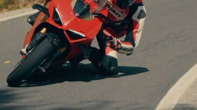 如此美丽帕尼加尔V4S专业人士的行动道路禁止通行#杜卡迪v4s