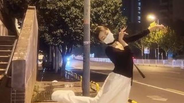 人要长大 就要不断接受这世间的各种变化