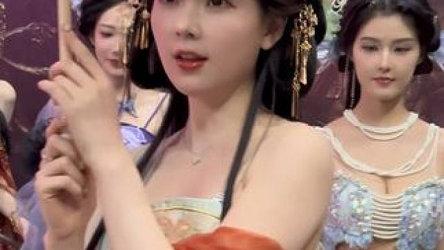 #美女模特 #古风美女 #完美身材 #古风汉服美如画 #随拍