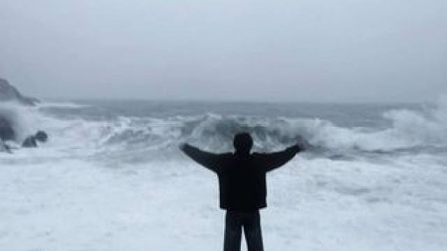 再看一次冬日的海就释怀.
#威海 #氛围感 #烂情歌