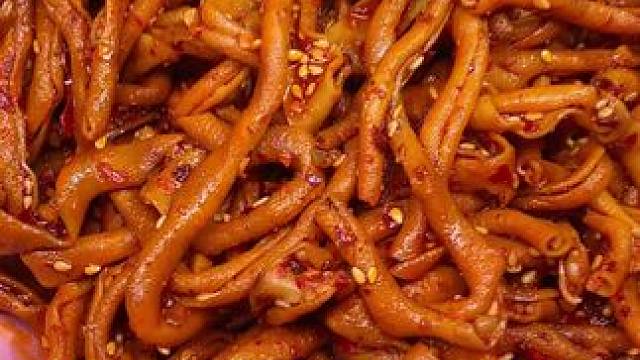 爱吃辣的宝子一定要试试这个湖南的香辣鸭肠，真的又香又辣巨好吃！#好吃到停不下来 #无辣不欢 #鸭肠