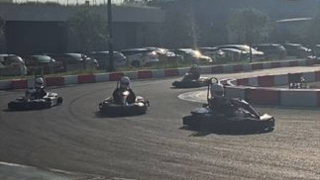 大卡车、小汽车、火车、动车、车车追魂……#卡丁车漂移 #卡丁车 #周末时光 #周末去哪儿