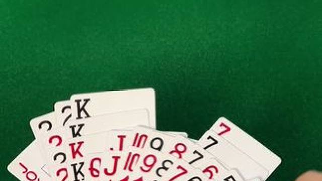 #是时候展现真正的技术了 #四人斗地主 #不管牌咋样气势不能输 #斗地主的百种姿势 #是时候展现真正