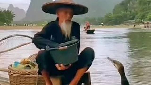 #山青水秀好风光游山逛水看风景 #就想在桂林看山山水水 #旅行推荐官