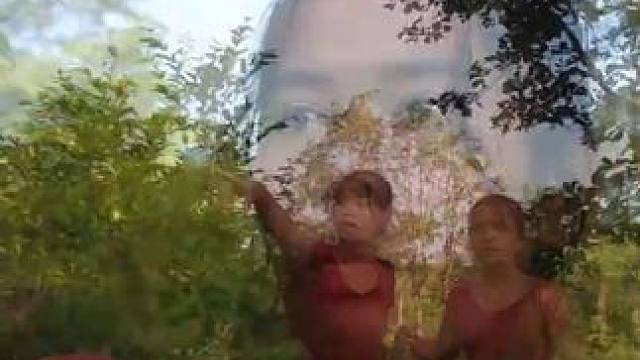 摘蜗牛和野苹果，蜗牛用辣酱煮成晚餐 #大自然的馈赠 #我的乡村生活 #生活的烟火气息 #田园生活乐趣