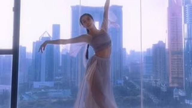 柳叶儿弯弯，拂水花儿转#古典舞 #舞蹈 #氛围感 #亦舞文化舞蹈工作室 #国风古韵