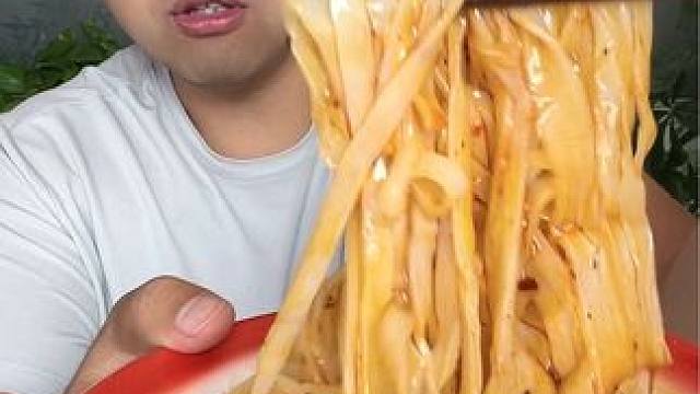 就这个面皮和凉皮有什么区别嘛？ #揭秘 #试吃 #分享