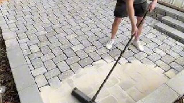 专业的庭院铺设设计工艺。 #庭院通铺 #庭院地面铺装 #小院改造 #庭院生活  #庭院设计施工