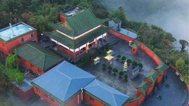 莽山天台寺，又名观音古寺，还有一个名叫回龙寺，你知道这几个庙名的来由吗？#莽山五指峰 #航拍莽山