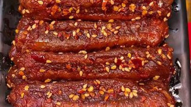 一口下去嚼劲十足，爆辣过瘾，卤的特别入味#好吃到停不下来 #追剧小零食 #解馋