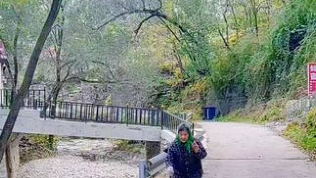 #农村生活#愿天下父母平安健康#大美章丘官庄篇（1162）下白秋村。岁月匆匆，转眼间妈妈已经老了。曾