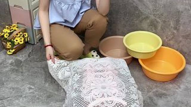 #兔耳脸盆架  可以收纳多个脸盆，家里的鞋刷都可以挂上去，还不占空间#免打孔  #小兔脸盆置物架