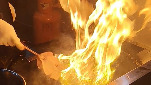 烈火鱿鱼如何制作